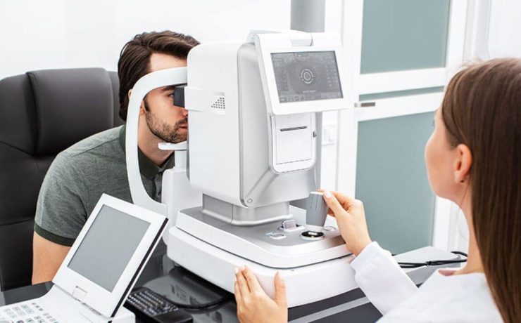 optometrists detect early signs of chronic illnesses